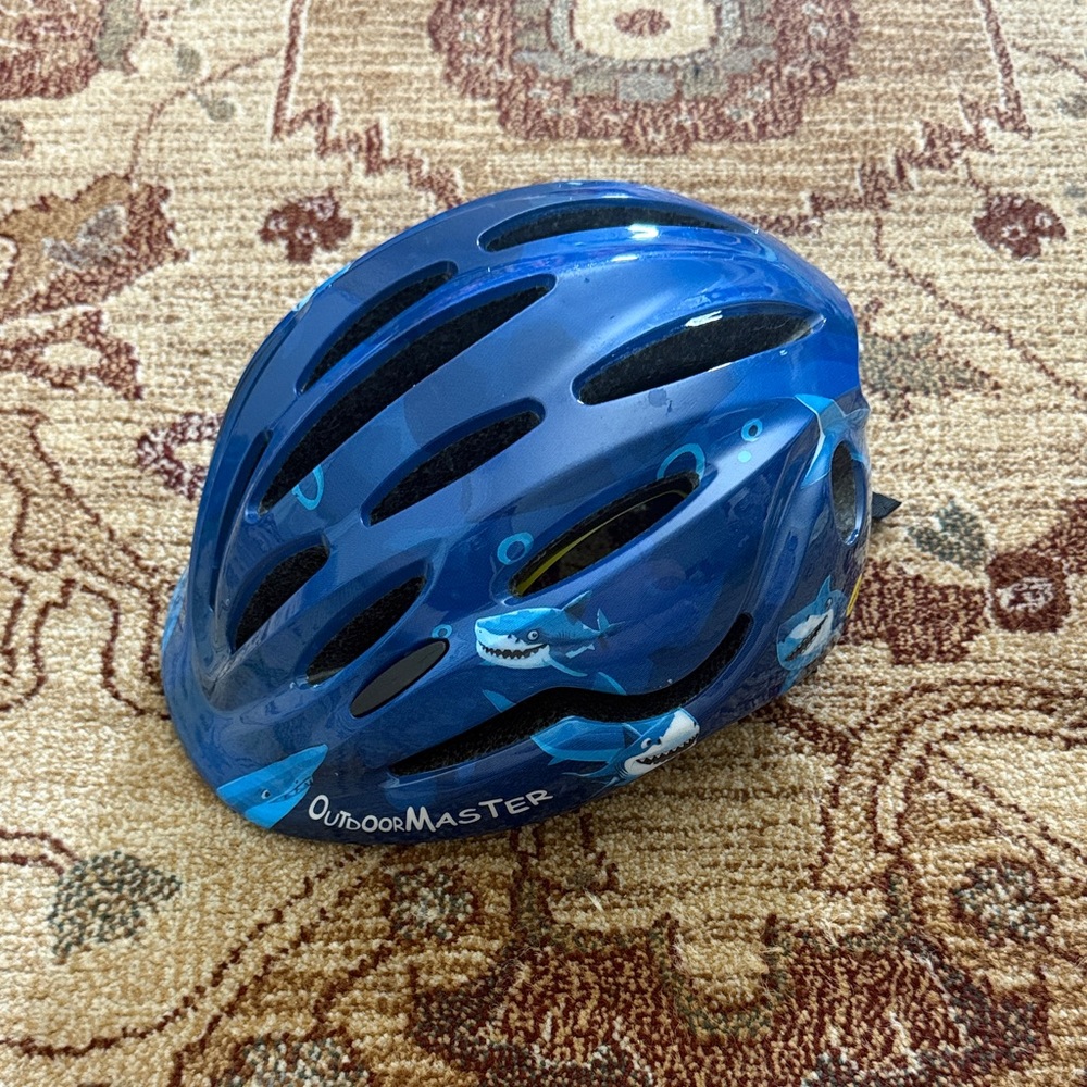 OutdoorMaster Kids Blue Shark helmet kids size small